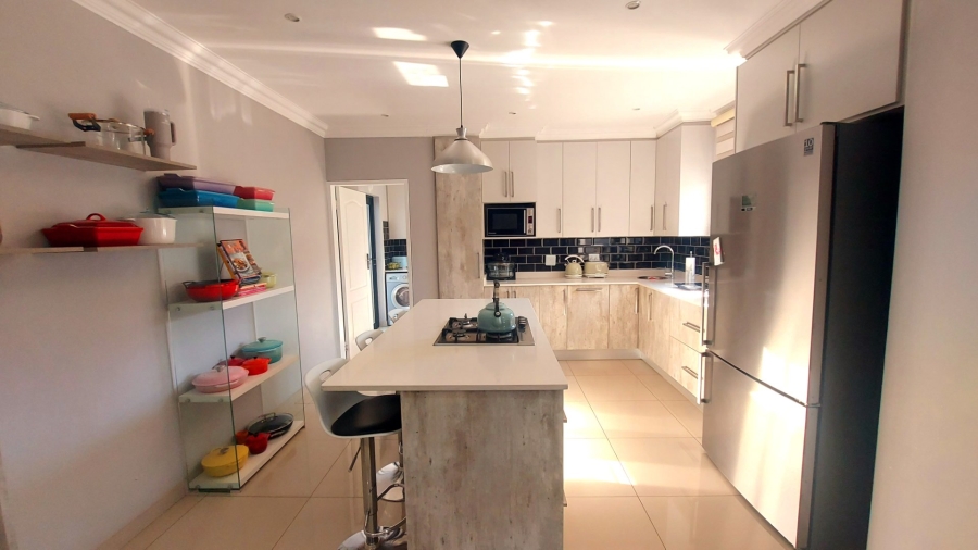 4 Bedroom Property for Sale in Melodie North West